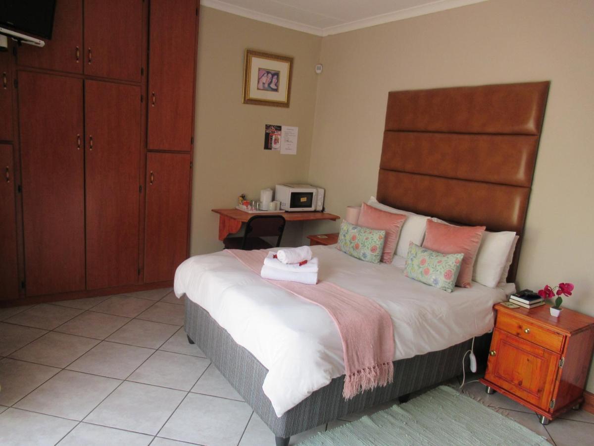 Faces Guesthouse Витлеем Екстериор снимка